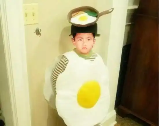 朱一龙肖战童年照大公开|男士|明星|童年照_新浪时尚_新浪网