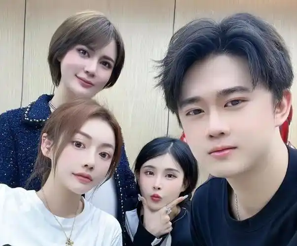 辛巴女徒弟回应心机蛋嘲讽直言心机不深我也走不到今天