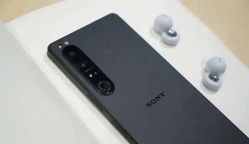 索尼xperia1iv发布还实现了光学变焦