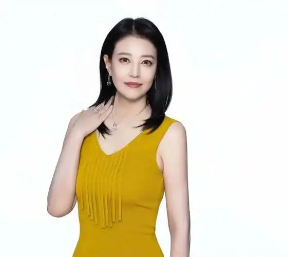 落叶归根曝周海媚骨灰将运回香港安葬爱犬将继续伴随回港生活