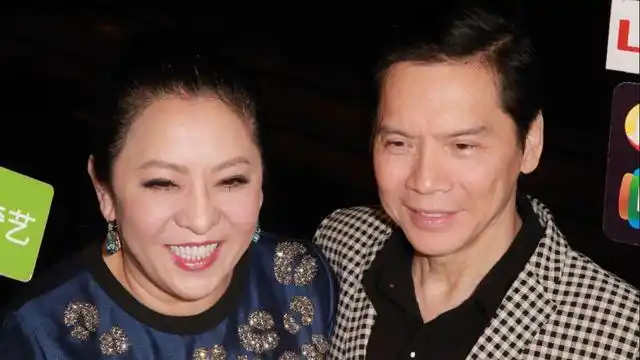 近日,向太陈岚在网络晒出,老公向华强送她的霸气定情礼,是一只罕见