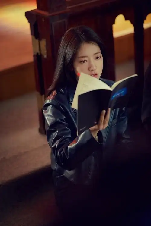 朴信惠西西弗斯神话剧照