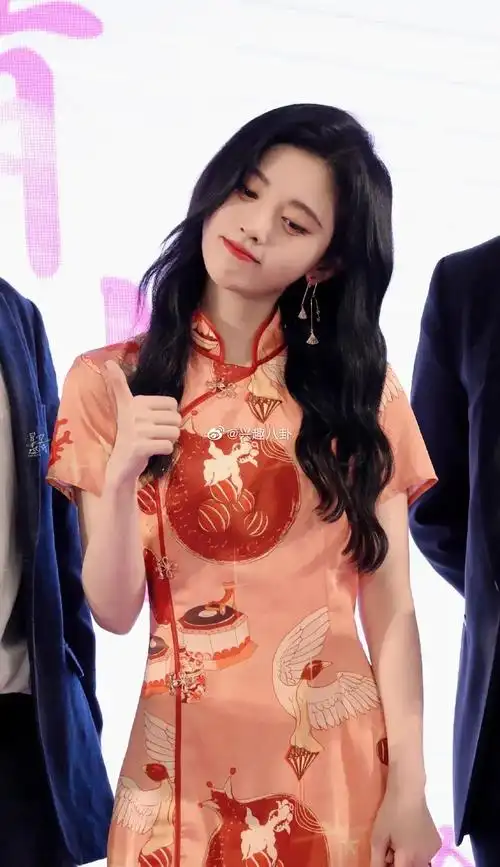 鞠婧祎旗袍造型什么水平