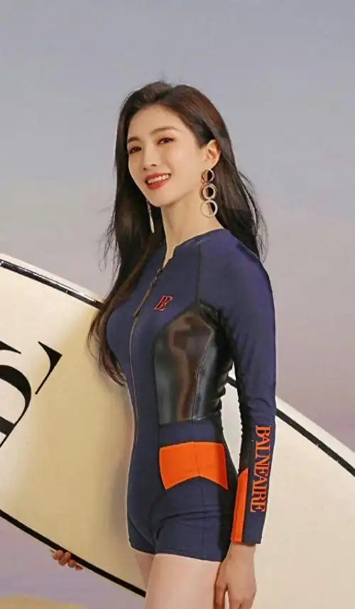 泳装时尚:新代言人引领潮流|泳衣|长腿|淑女|江疏影|青春活力_网易