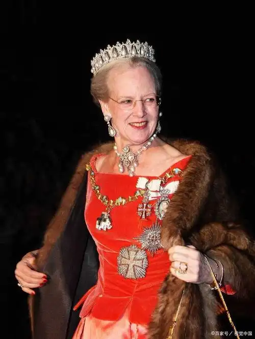 80岁丹麦女王玛格丽特,风采依旧,但不再公开露面|双语速读