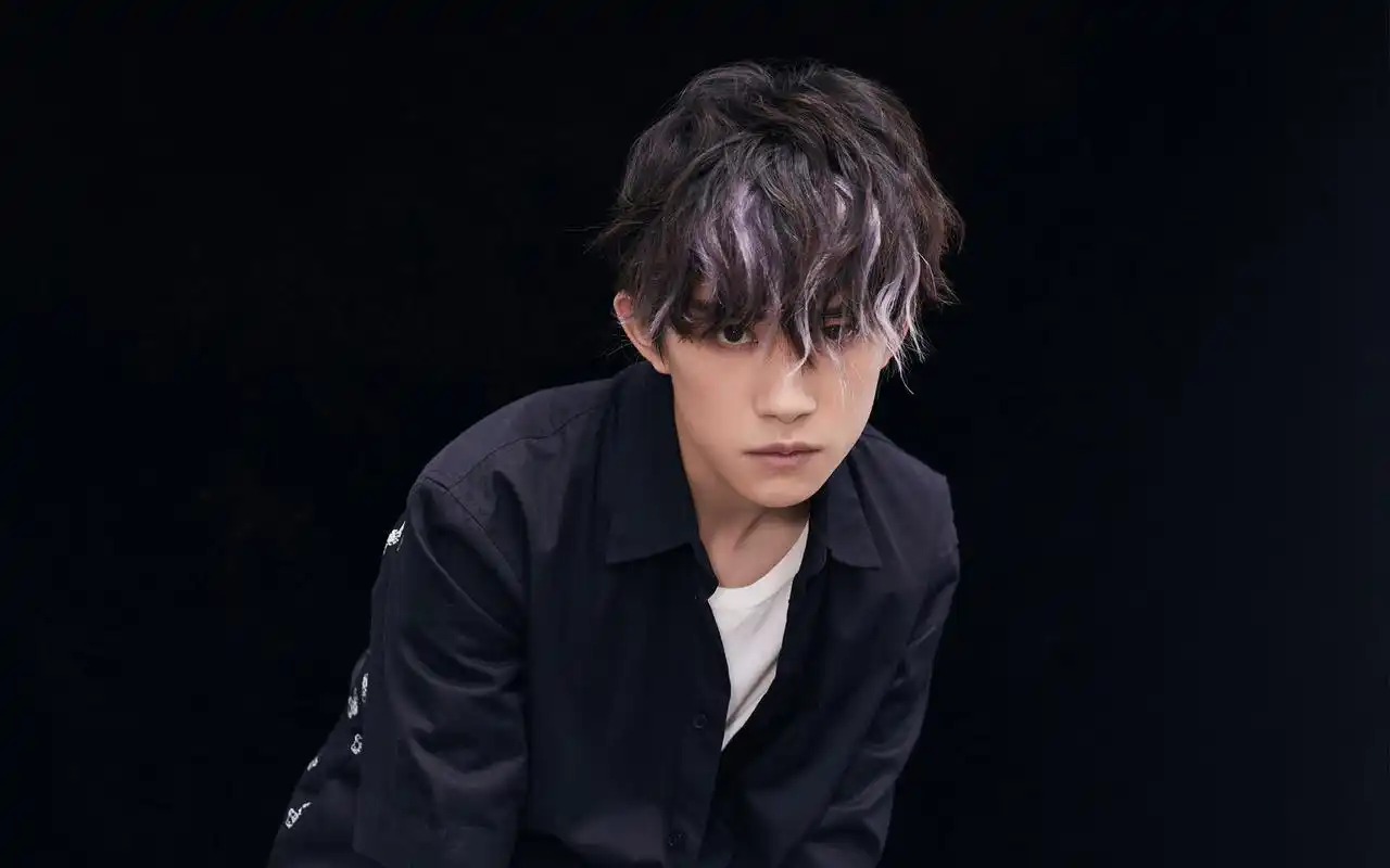 tfboys易烊千玺高清壁纸图片