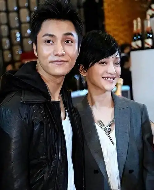 陈坤突然官宣周迅被炸上热搜25年隐秘关系终曝光