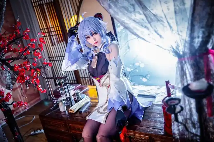 cosplay精选原神cos甘雨精致的瓷娃娃