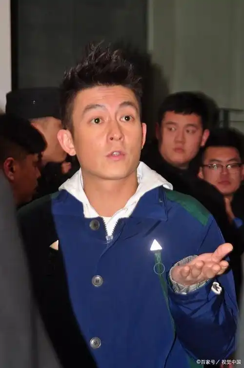 陈冠希为爱女举办生日聚会,7岁alaia气质不俗!秦舒培一脸幸福笑