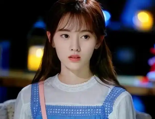 不承认整容的8位女星:杨颖杨紫杨幂都上榜,翻出旧照集体打脸