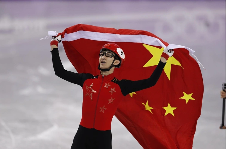 靖逐巅峰武大靖破世界纪录夺取中国首金