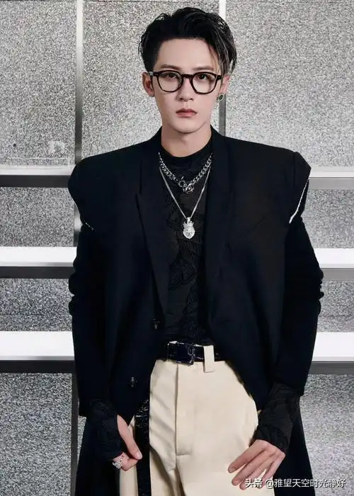 盘点国内男明星眼镜杀高清集第二弹 这些禁欲系男神哪个是你的菜