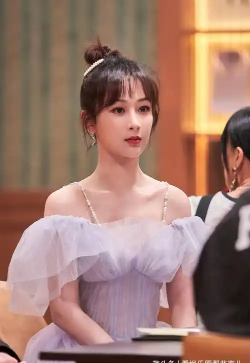 国民闺女杨紫,花路越走越顺,事业有望突破_生活_张艺兴_小时候