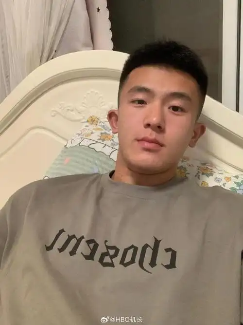 山东男高 鼻子好大