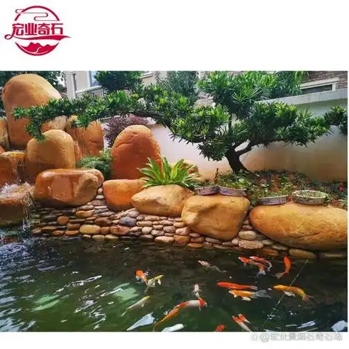 近几年,身边很多朋友开始在院子里规划用各种石材建造假山鱼池,可以