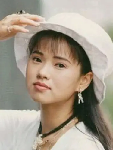 52岁的女人长者25岁的脸逆天生长--伊能静