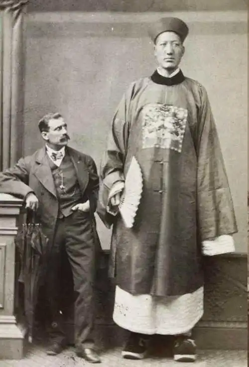 惊现世界身高最高的中国清代长人詹世钗真实照片(组图)