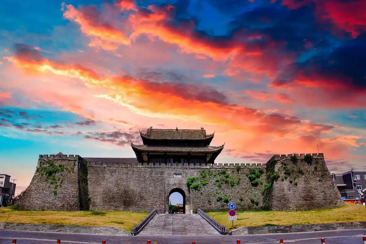 镇淮楼.镇淮楼,又称鼓楼,坐落在安徽省马鞍山市和县城内,始建 - 抖音