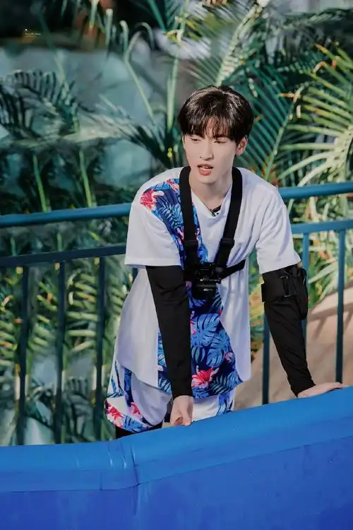 严浩翔快乐大本营