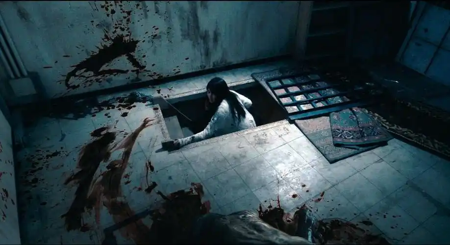 青鬼 スタンダード99エディション 剧照