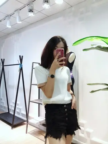 另一位同事155cm,105斤,差不多正好