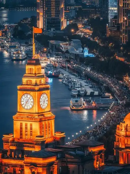 城市夜景摄影:上海外滩的璀璨灯火