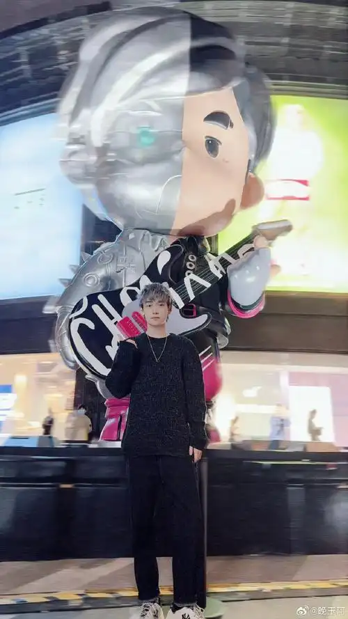 好看爱看可惜没唱黑色毛衣虎牙晚玉超话#周杰伦上海演唱会