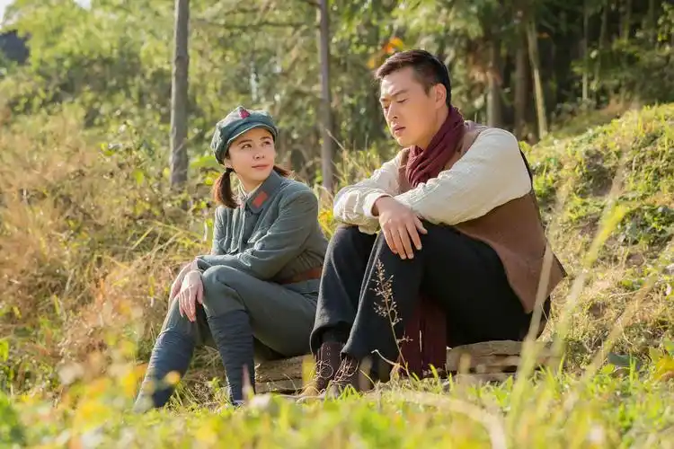 星火云雾街不只有残酷的战争更有美好的爱情