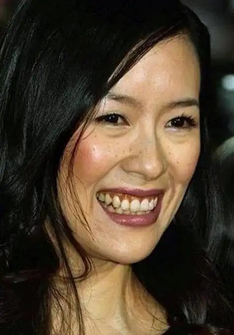 满脸的胭脂水粉!忍了刘亦菲和王鸥,看完章子怡我真的忍不住笑了