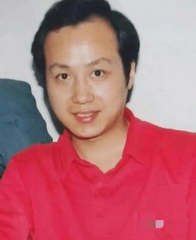 著名主持人罗京,去世多年后,母亲患上老年痴呆,妻子带着儿子改嫁了一