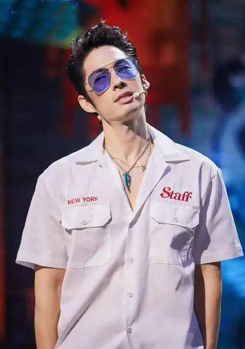 吴建豪经纪人公司13524211195