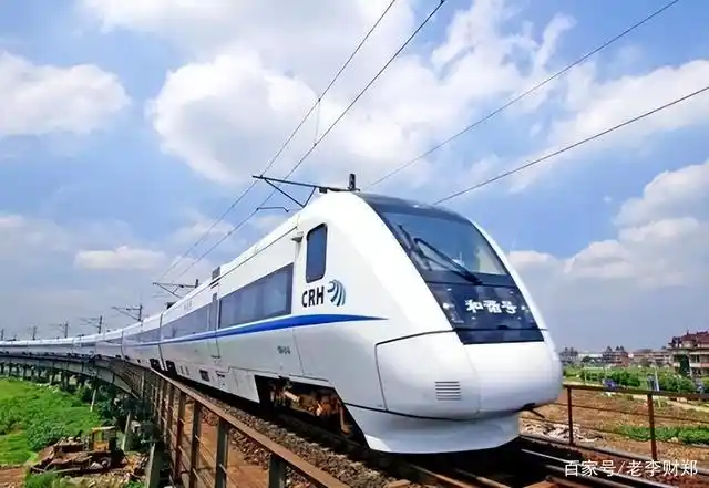 高铁为何夜间禁止运行?绿皮火车却能行驶几天几夜,有什么区别?