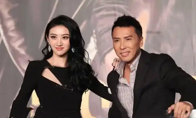 景甜夸大宣传广告,心情不是很"甜"|甄子丹|周润发|成龙|我的美女老板