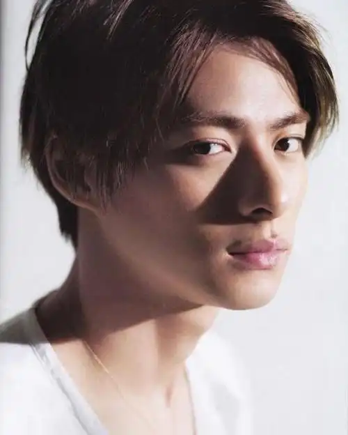 高颜值小鲜肉霸榜日本2019年爆红男演员top10