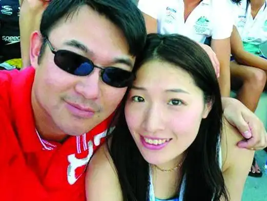 游泳女皇罗雪娟晒孕照和豪门男友分手后嫁大十岁的丈夫很甜蜜