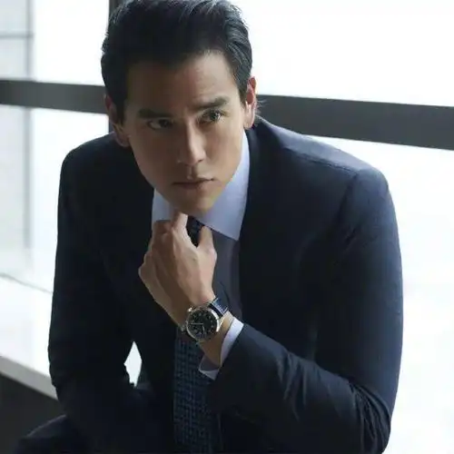 【微信头像】彭于晏_手机搜狐网