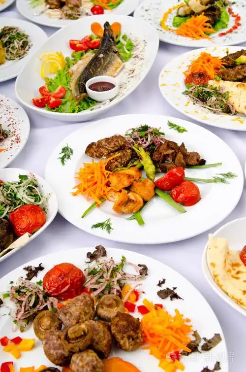 宴会上的饭菜照片-正版商用图片03juhl-摄图新视界