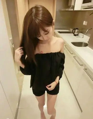 青青女生2016透明皮肤素材_爱个性网 - http://www.aigexing.com