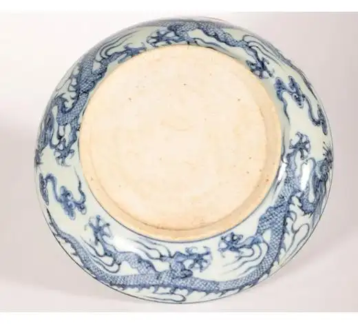 明代暗刻龙纹盘 dragon carved plate from ming