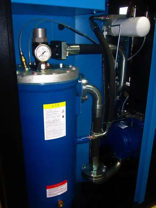 油气分离器芯下沉式安装结构