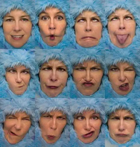 人,中年人,嘴,一个人,微笑,竖图,正面,幸福,仅一个女性,仅一个人,扭曲