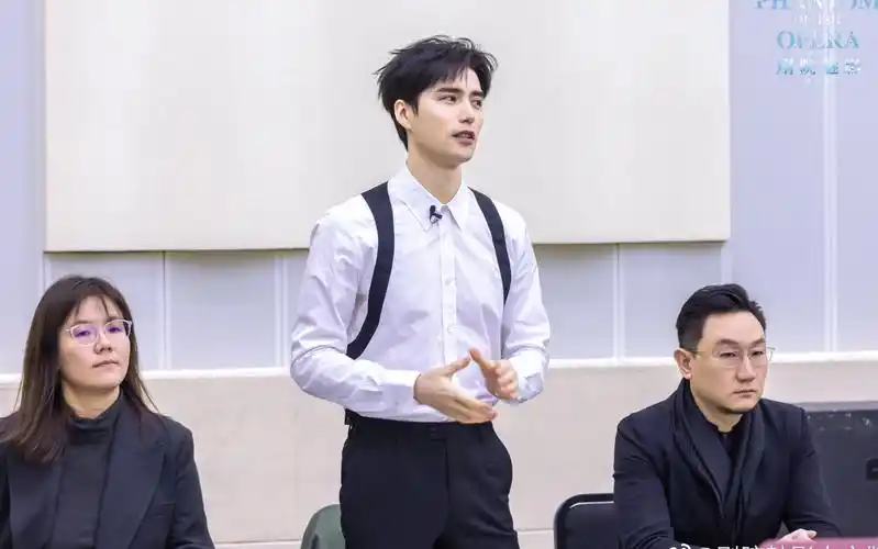 【阿云嘎】音乐剧剧院魅影中文版报道