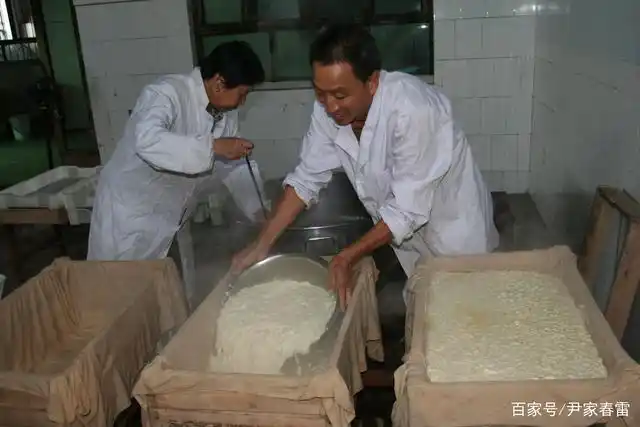 石膏点豆腐已取代落后的"浆水点豆腐"工艺.