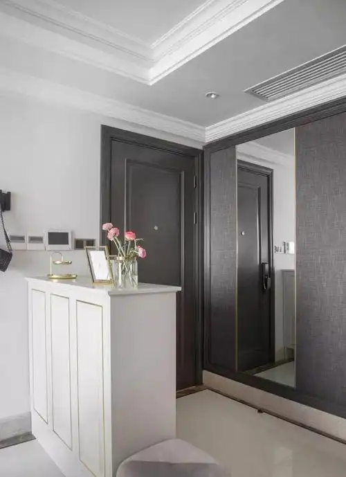 玄关再小也别瞎装,看人家这样设计,太漂亮了,一进门把人迷住!