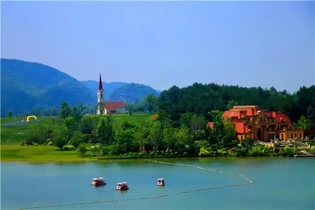 贵安云漫湖国际休闲旅游度假区