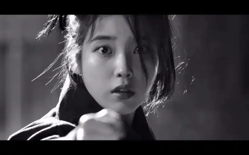 iu一步步惊心丽背景乐