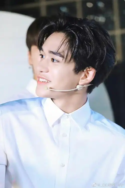 黄旭熙##黄旭熙生图