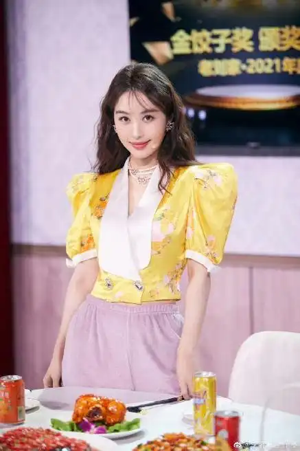 欢迎@李菲儿love 做客「给我5分钟的时间」 李菲儿很感谢