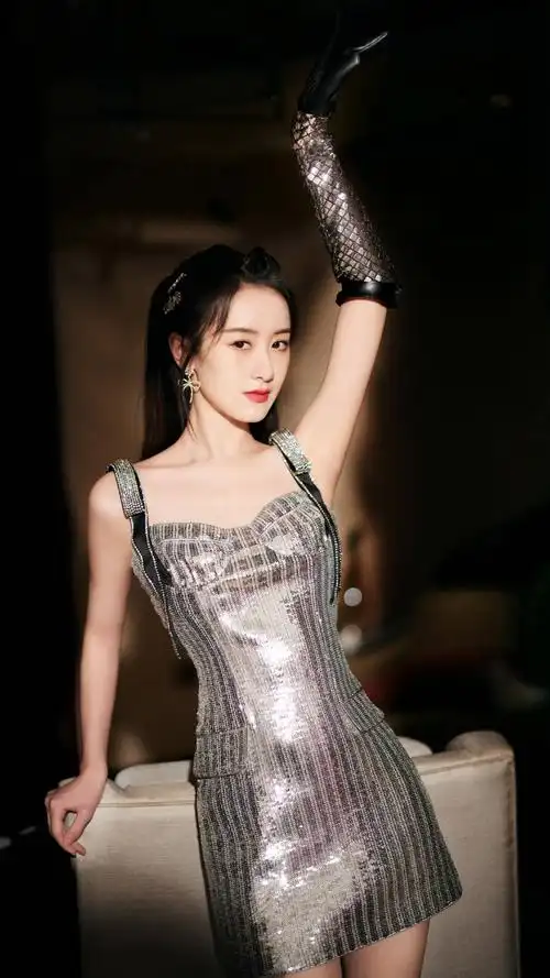 演员袁冰妍,亭亭玉立,气质温柔,来看美美哒照片