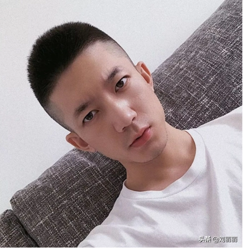 男士发型图片及名称2020最具人气男发前4名短寸头